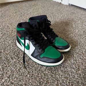 Nike Men’s High-Top Sneakers in Green, Black & White